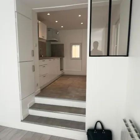 Large Downtown * Corbeil-Essonnes